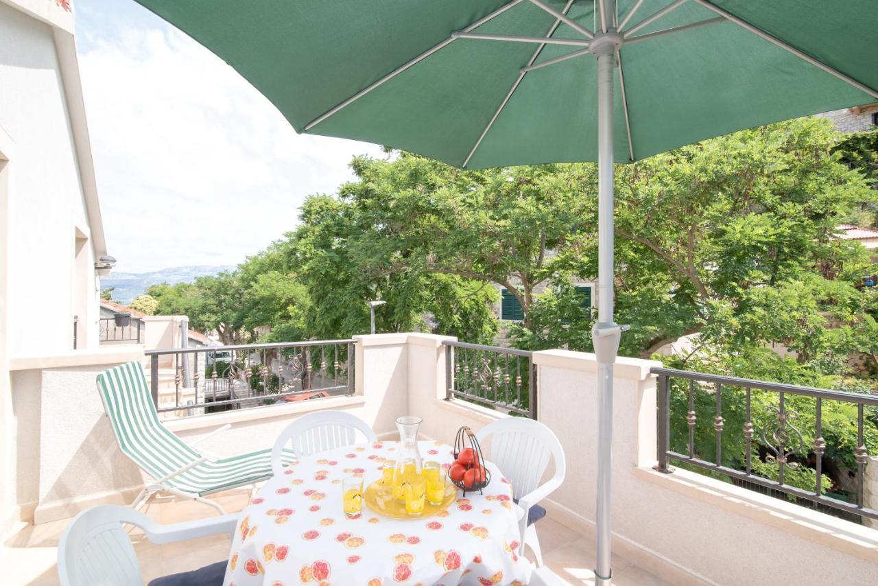 Apartments Mare Postira Dış mekan fotoğraf