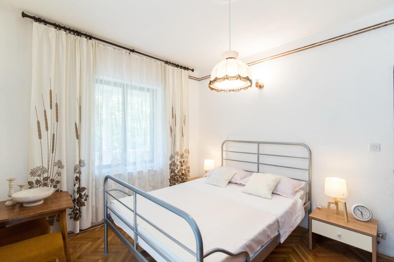 Apartments Mare Postira Dış mekan fotoğraf