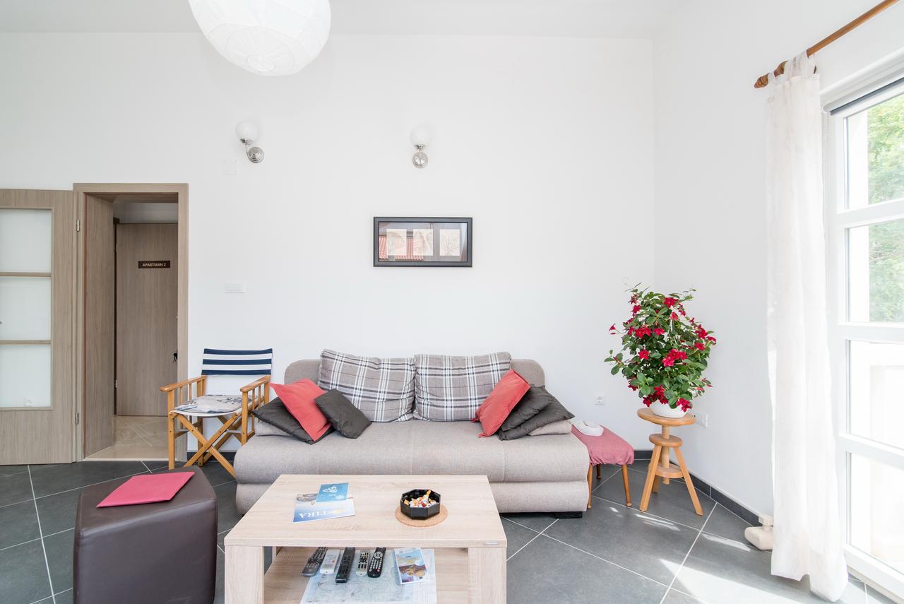 Apartments Mare Postira Dış mekan fotoğraf